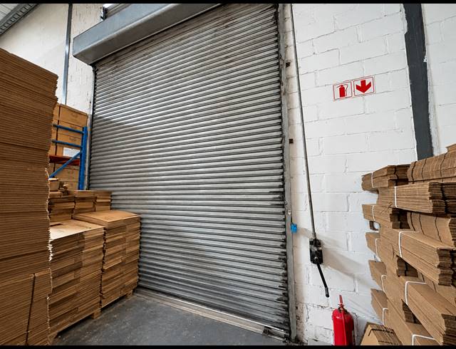 423M² INDUSTRIAL YARD TO LET IN STIKLAND INDUSTRIAL